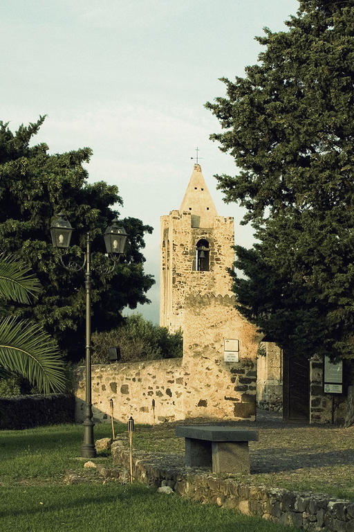Castello Malicas Hotel Galtellì Buitenkant foto